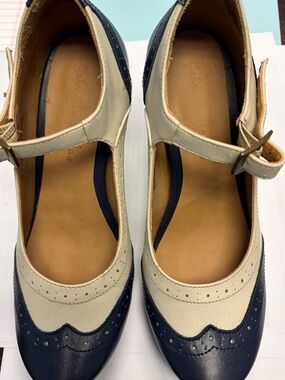 Chase + Chloe White and Navy Two-Tone Mary Jane Heels